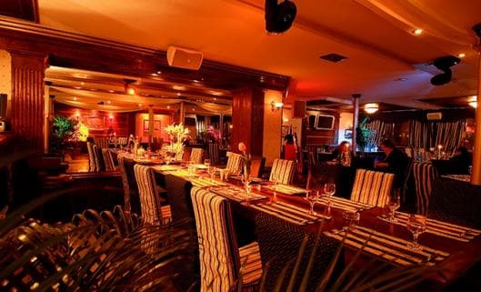 Restaurant_Yacht_Clubjpg