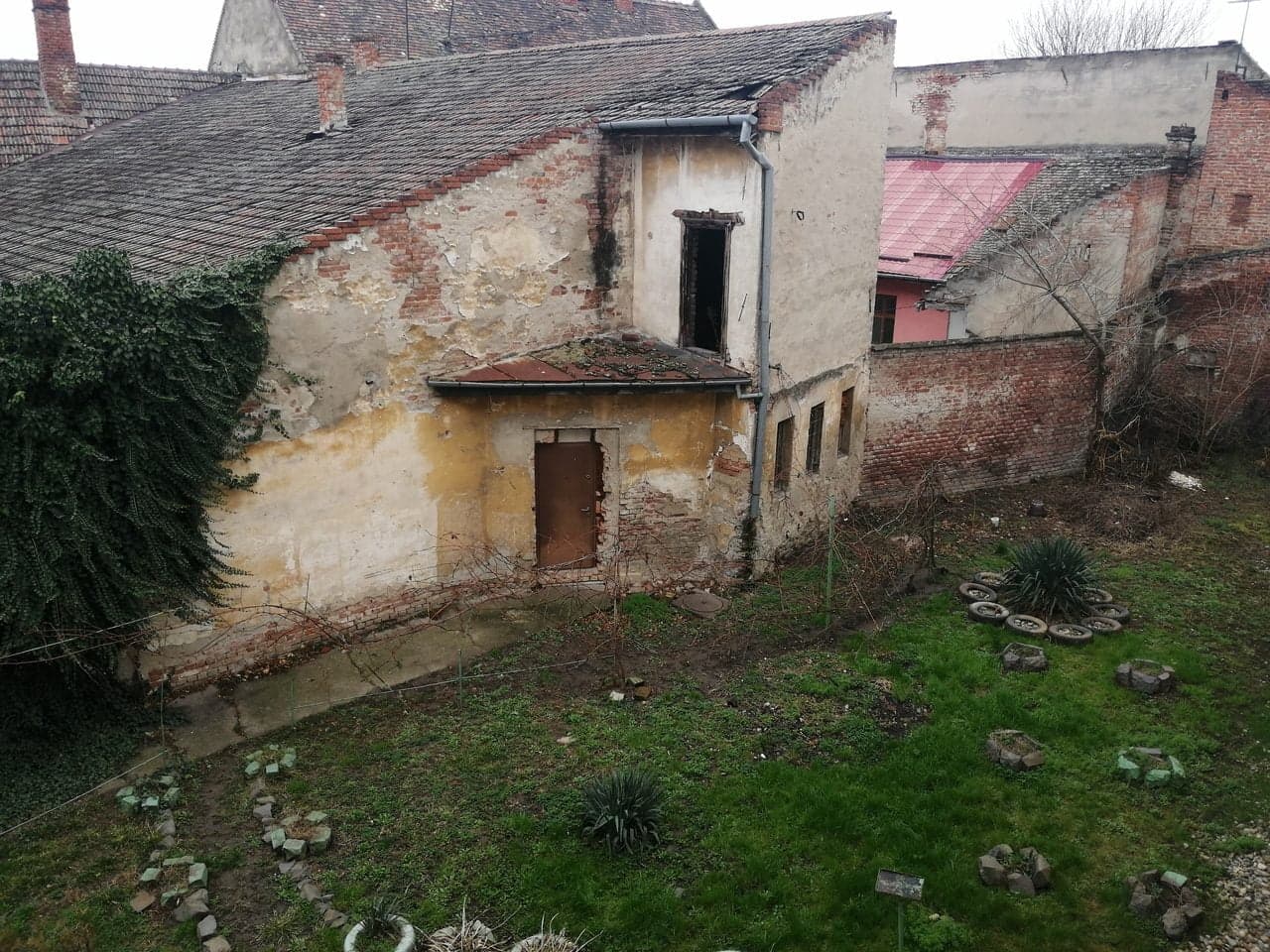 sala